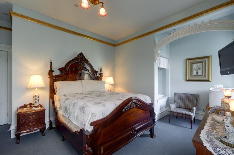 Amethyst Inn Виктория Экстерьер фото