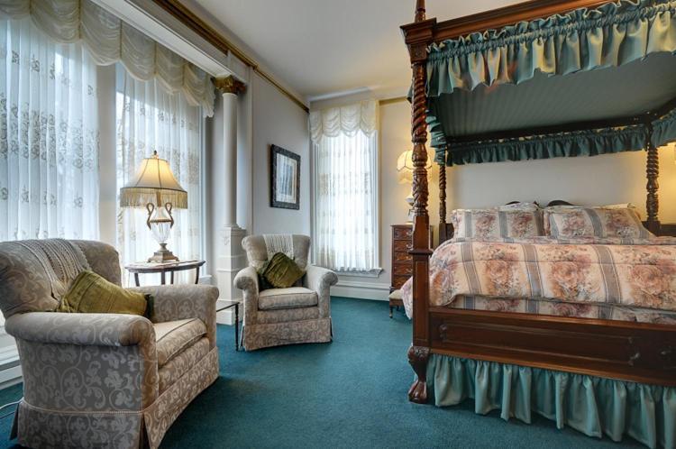 Amethyst Inn Виктория Экстерьер фото