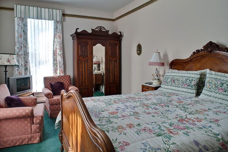 Amethyst Inn Виктория Экстерьер фото