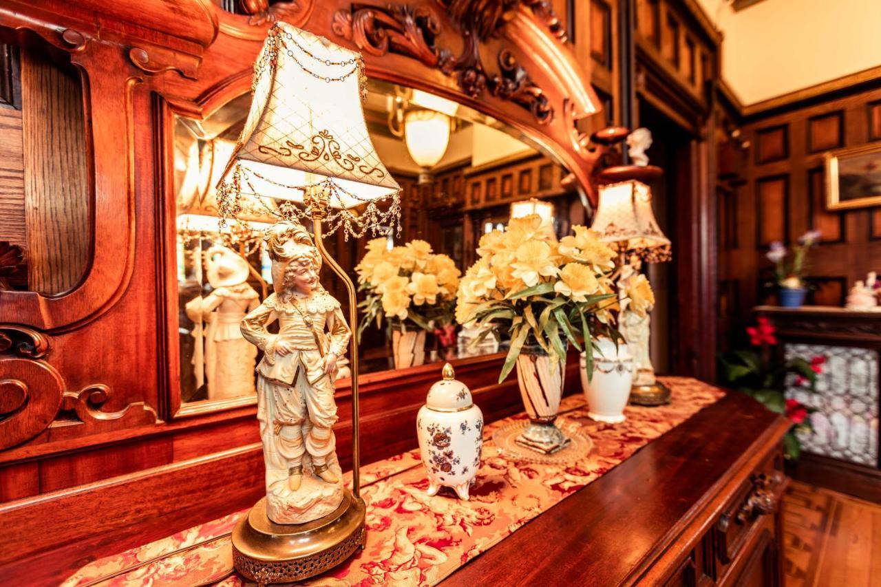 Amethyst Inn Виктория Экстерьер фото
