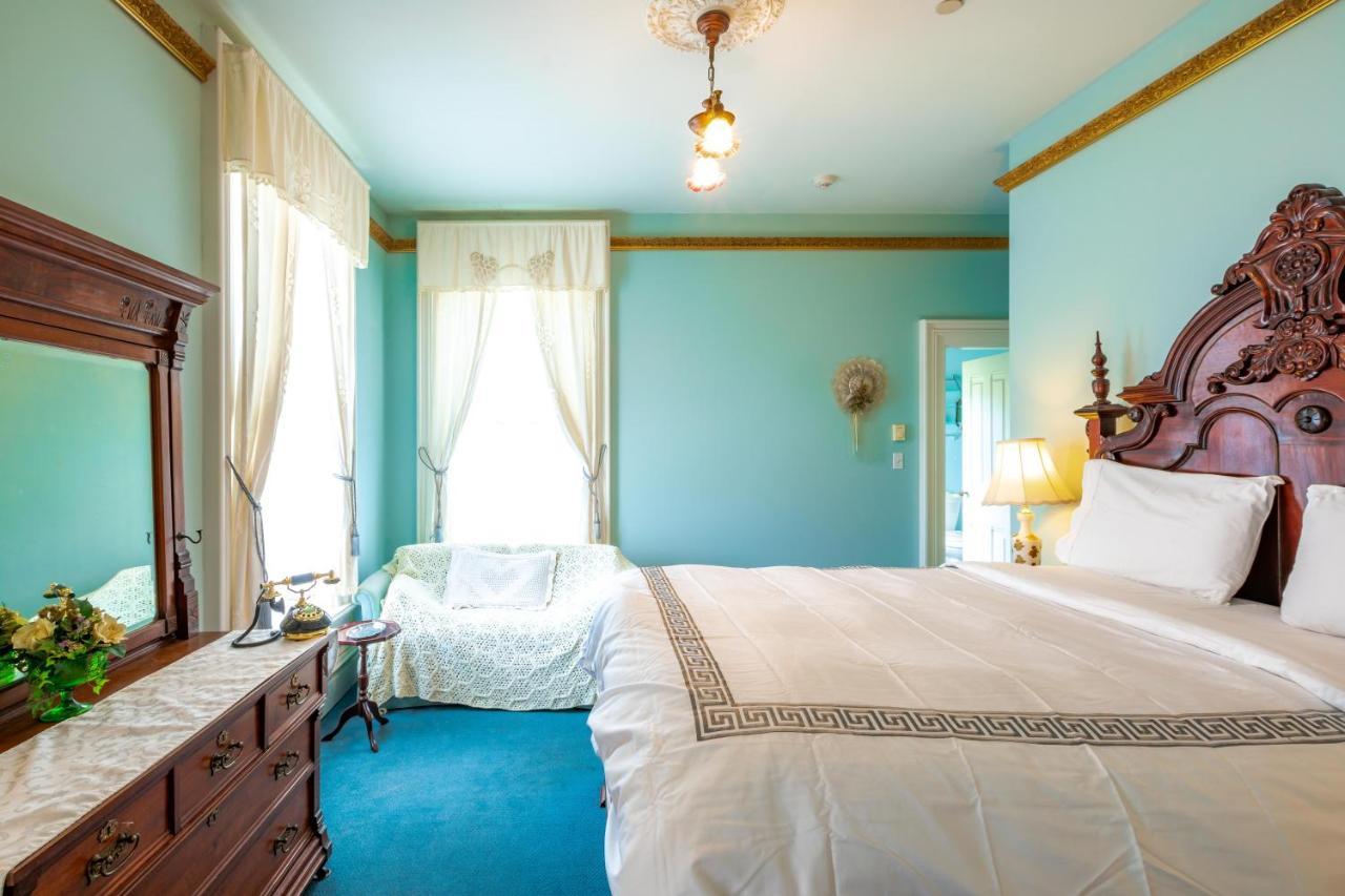 Amethyst Inn Виктория Экстерьер фото