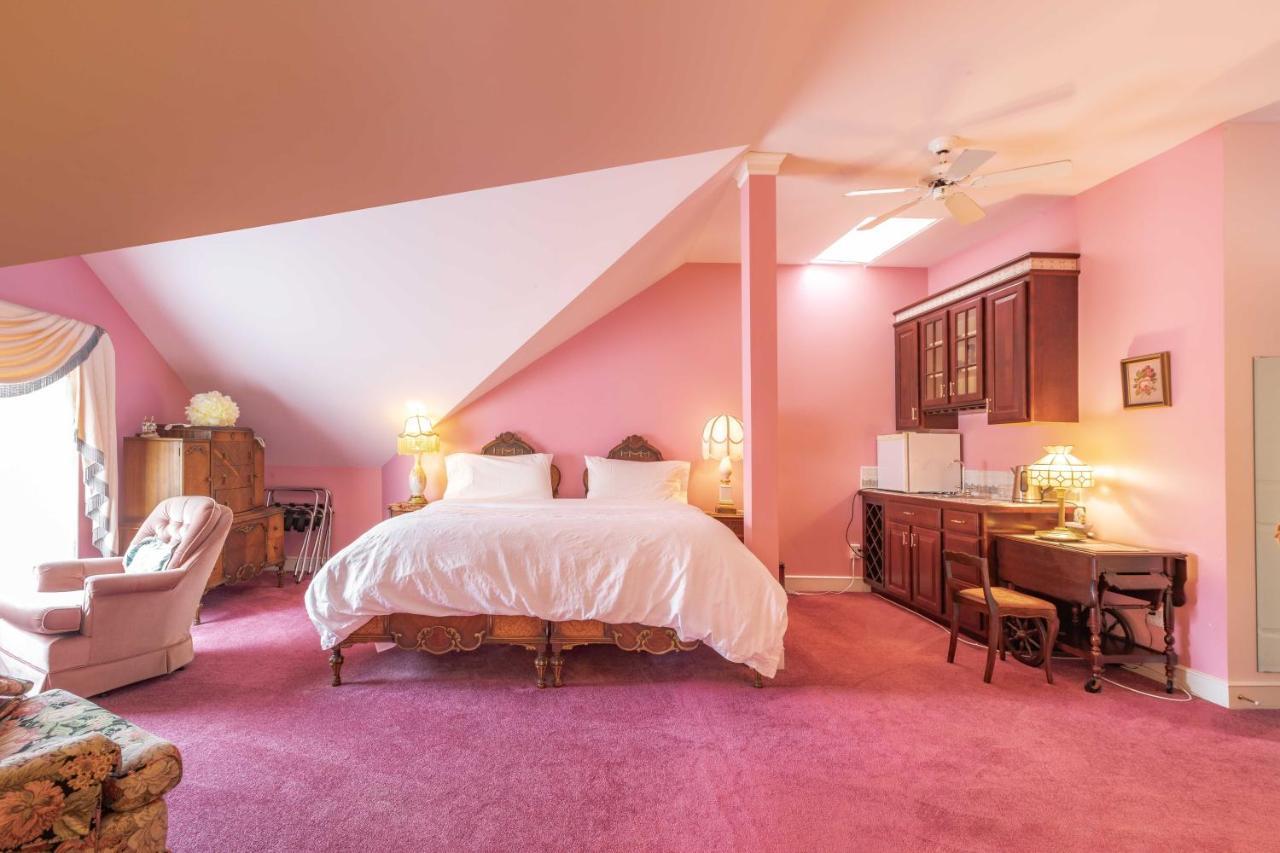 Amethyst Inn Виктория Экстерьер фото
