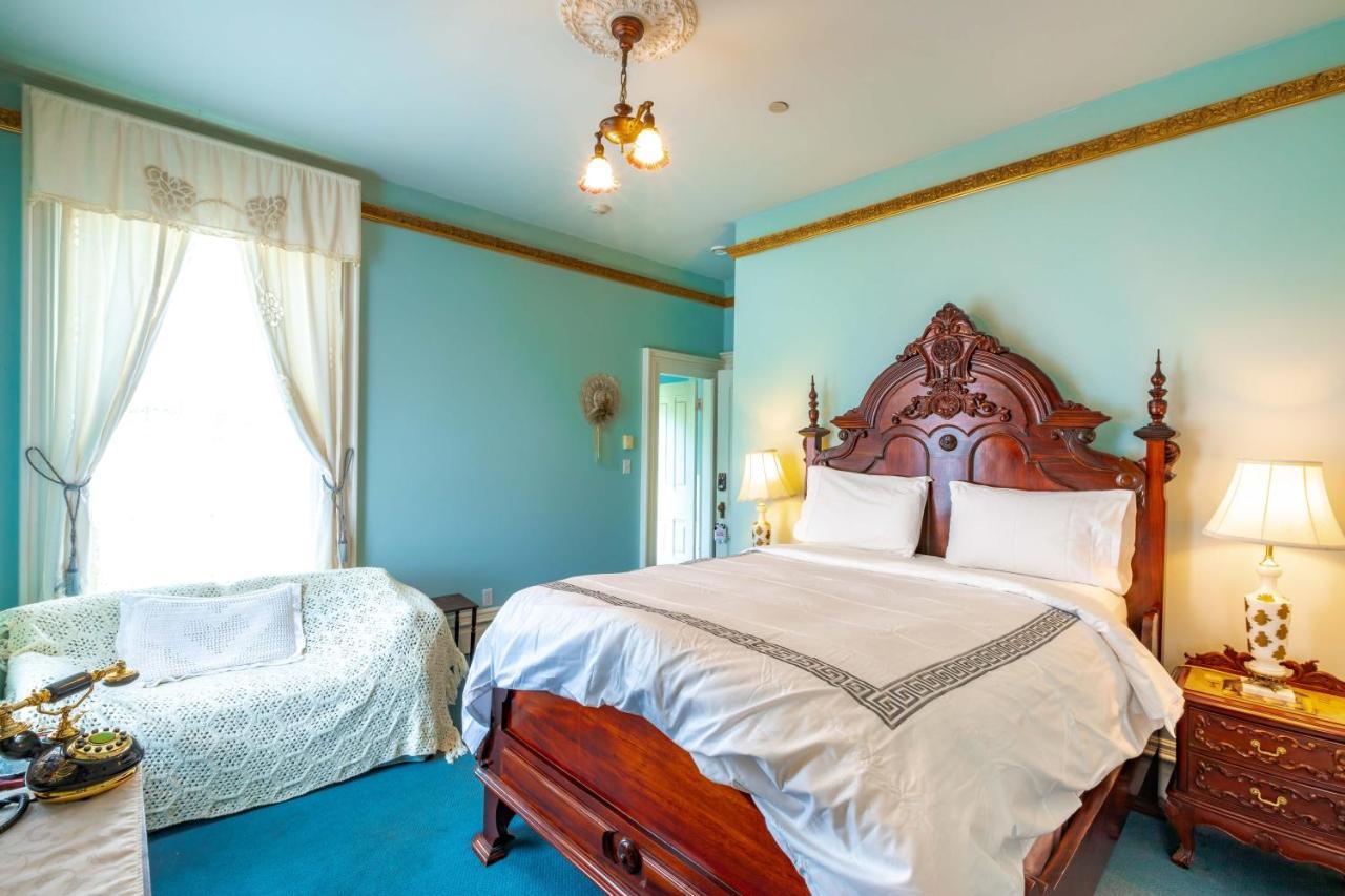 Amethyst Inn Виктория Экстерьер фото