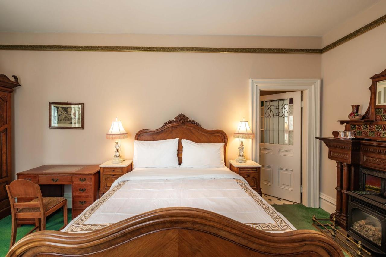 Amethyst Inn Виктория Экстерьер фото