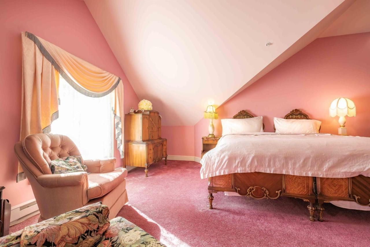 Amethyst Inn Виктория Экстерьер фото