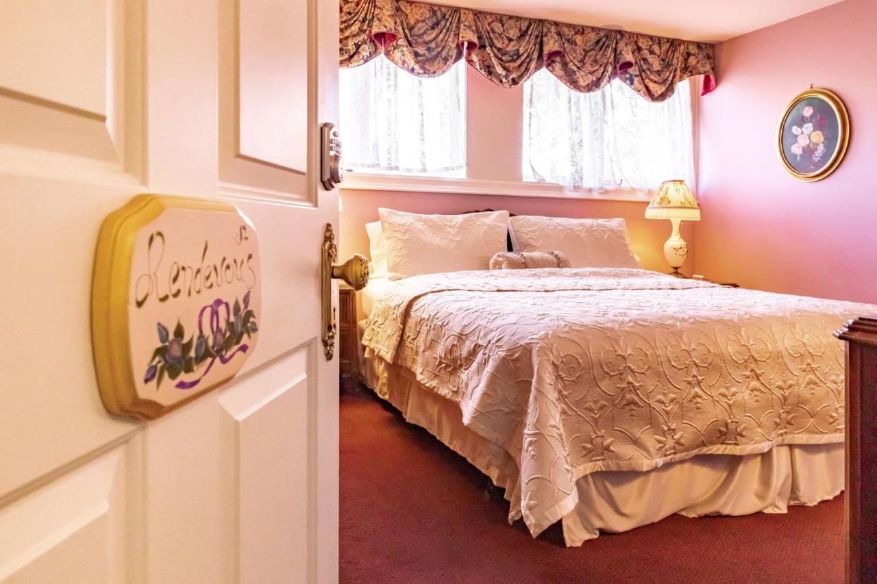 Amethyst Inn Виктория Экстерьер фото