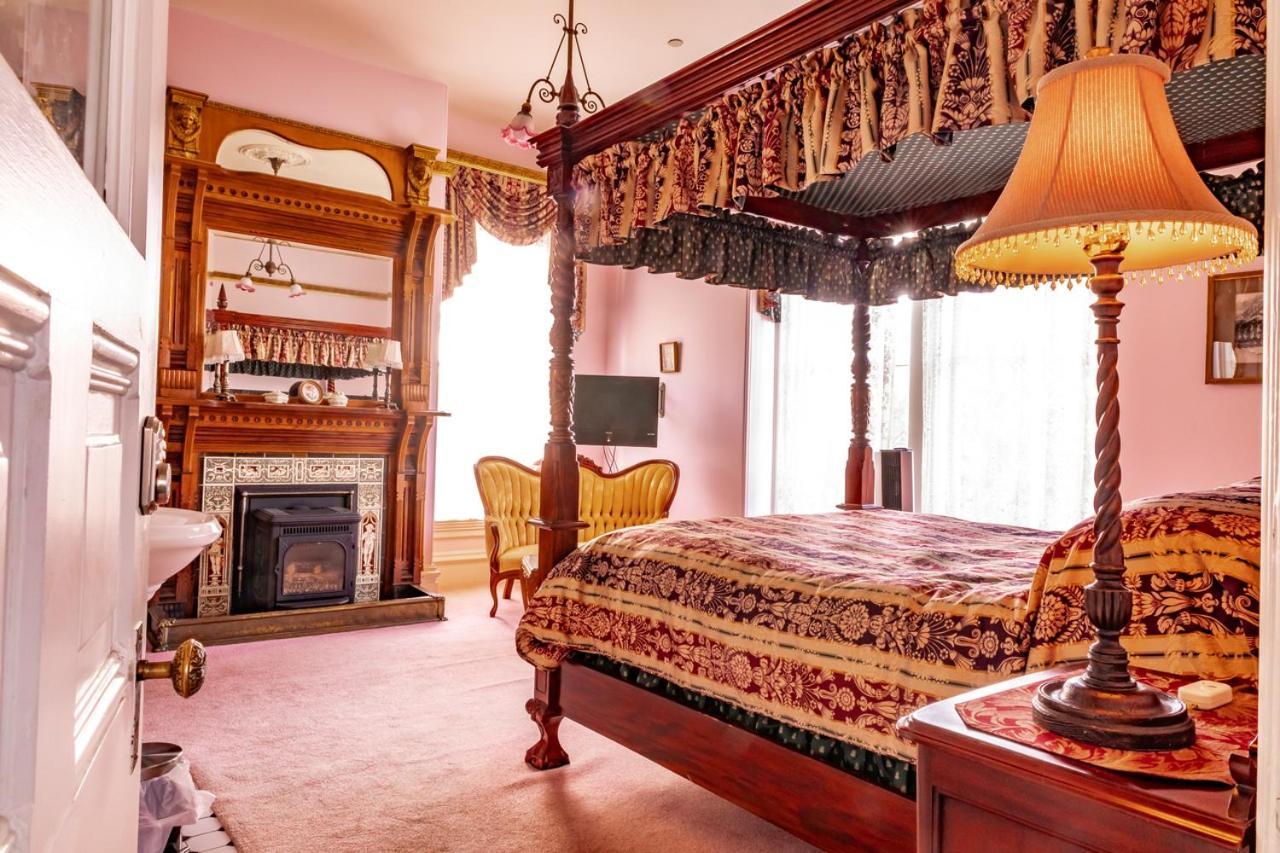 Amethyst Inn Виктория Экстерьер фото